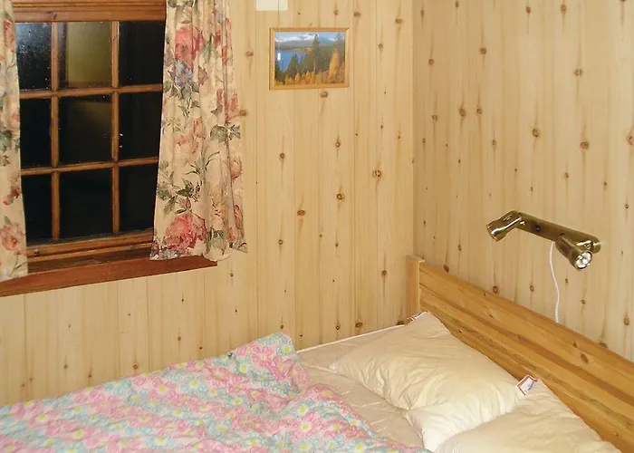 Nesheim Cabin-by-the-sea Casa de Férias